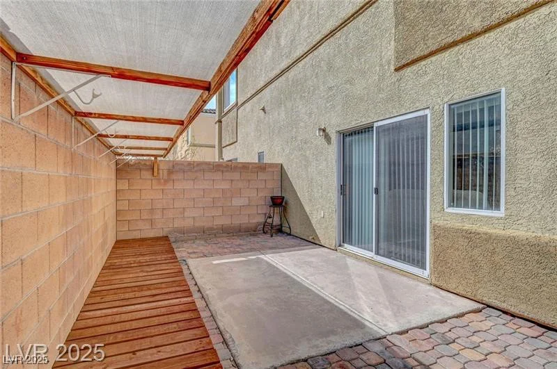 6320 Desert Leaf, North Las Vegas, NV 89081