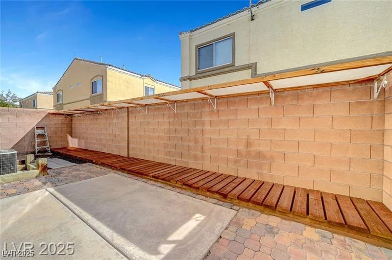 6320 Desert Leaf, North Las Vegas, NV 89081