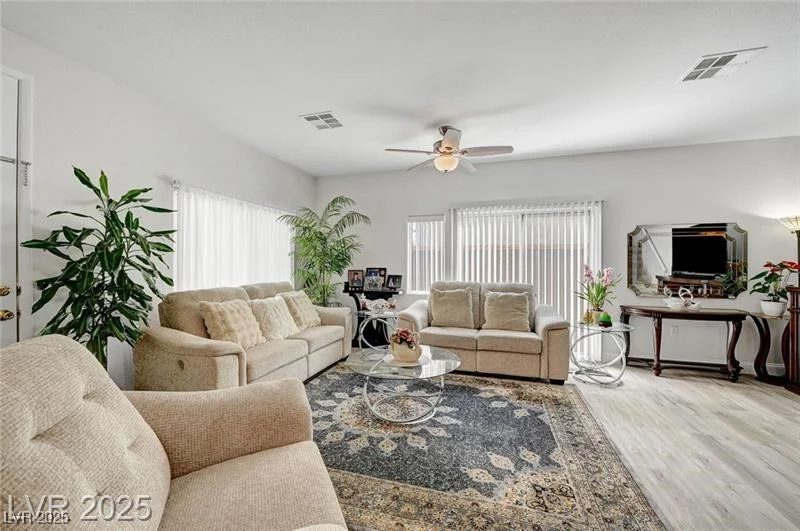 6320 Desert Leaf, North Las Vegas, NV 89081