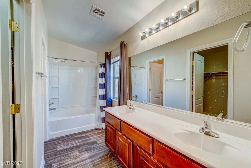 8717 Tom Noon, Las Vegas, NV 89178
