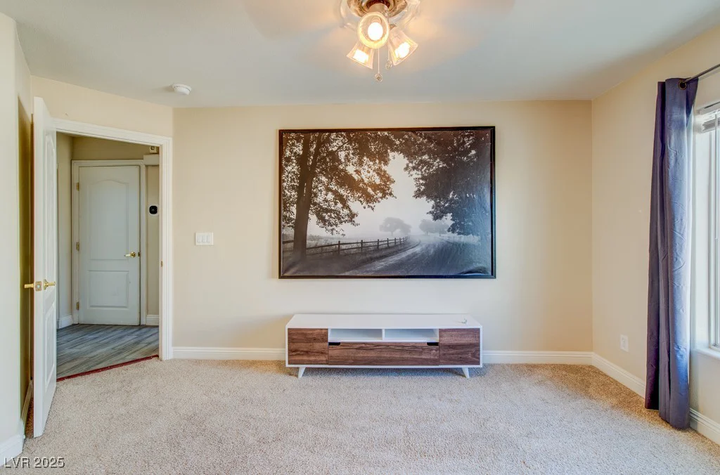 8717 Tom Noon, Las Vegas, NV 89178