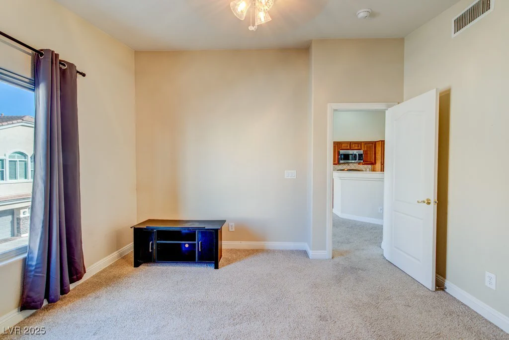 8717 Tom Noon, Las Vegas, NV 89178