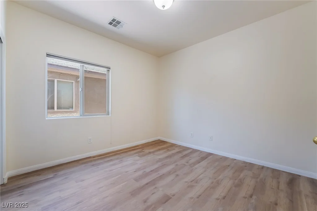 5586 Golden Leaf, Las Vegas, NV 89122