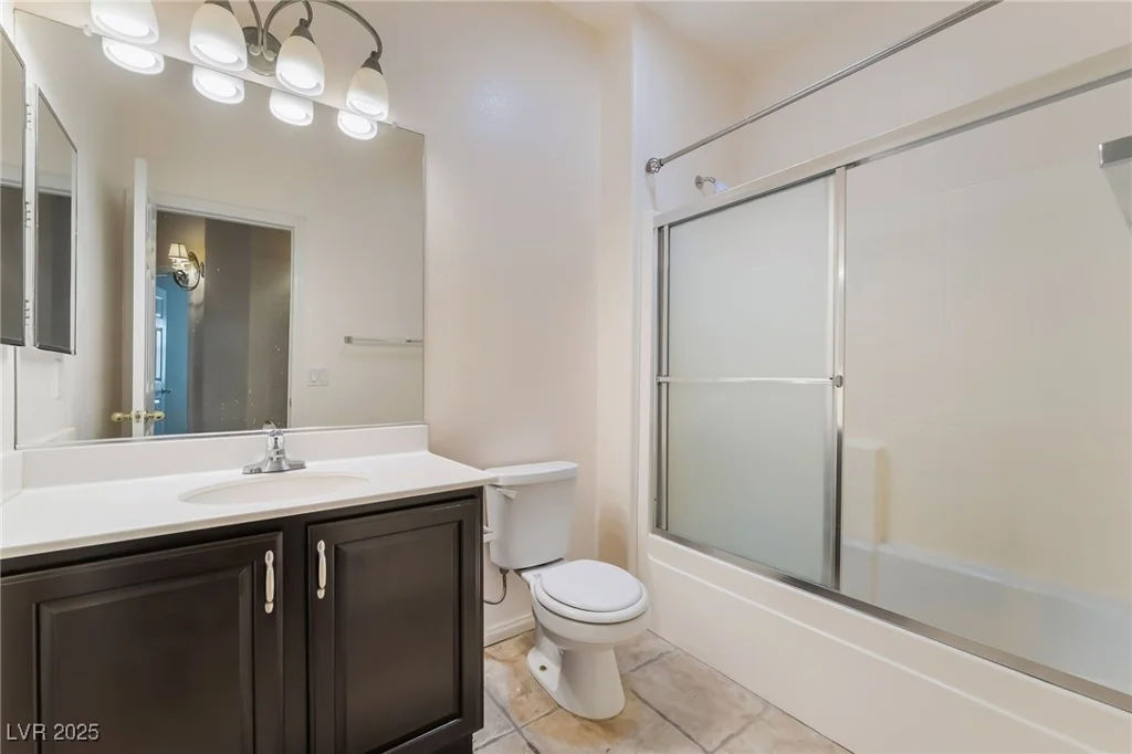5586 Golden Leaf, Las Vegas, NV 89122
