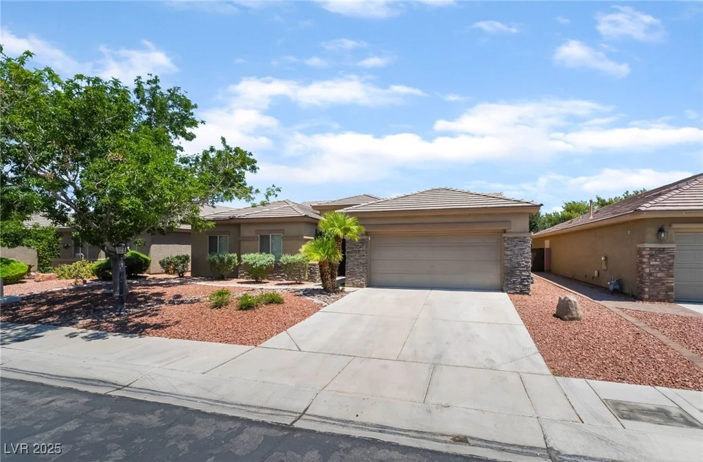 5586 Golden Leaf, Las Vegas, NV 89122