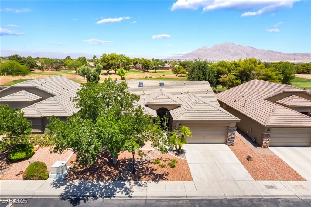 5586 Golden Leaf, Las Vegas, NV 89122