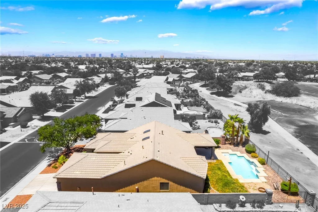 5586 Golden Leaf, Las Vegas, NV 89122