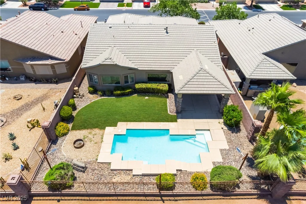 5586 Golden Leaf, Las Vegas, NV 89122