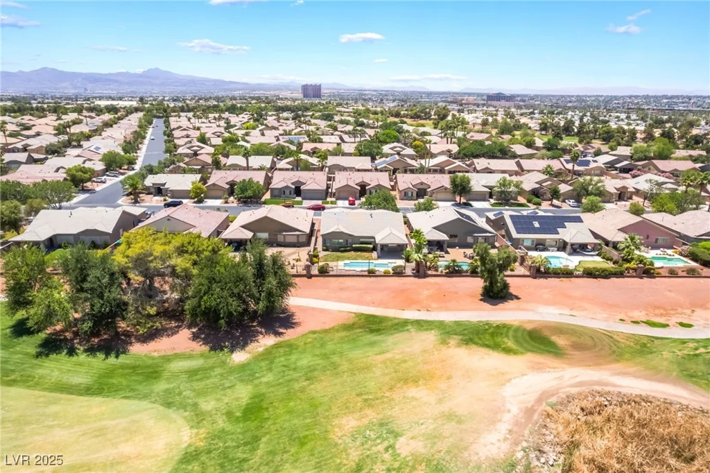 5586 Golden Leaf, Las Vegas, NV 89122