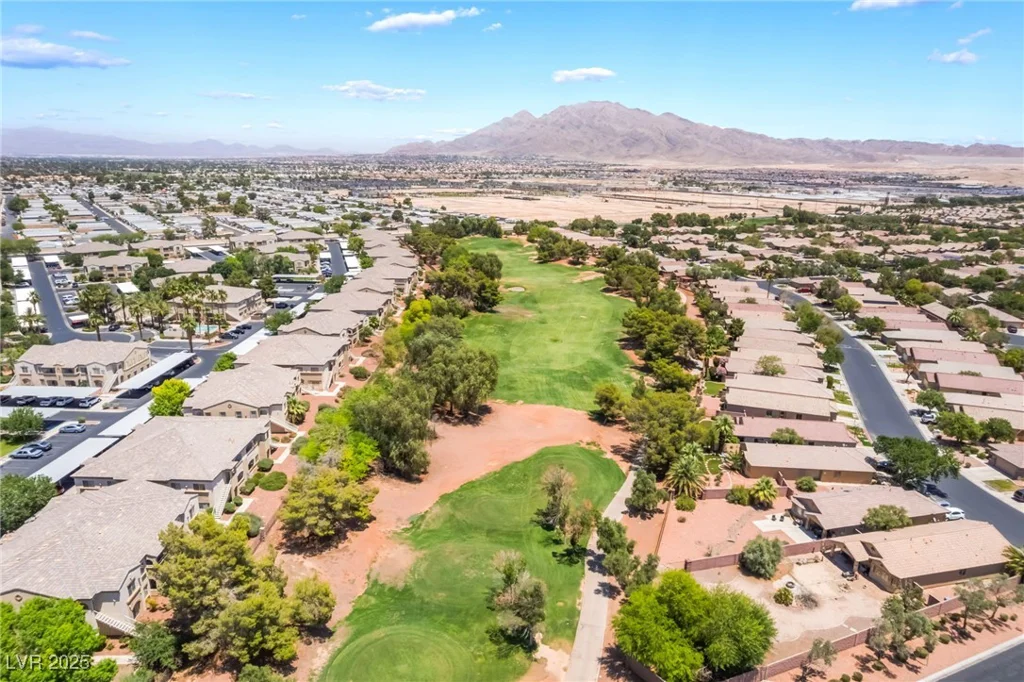 5586 Golden Leaf, Las Vegas, NV 89122