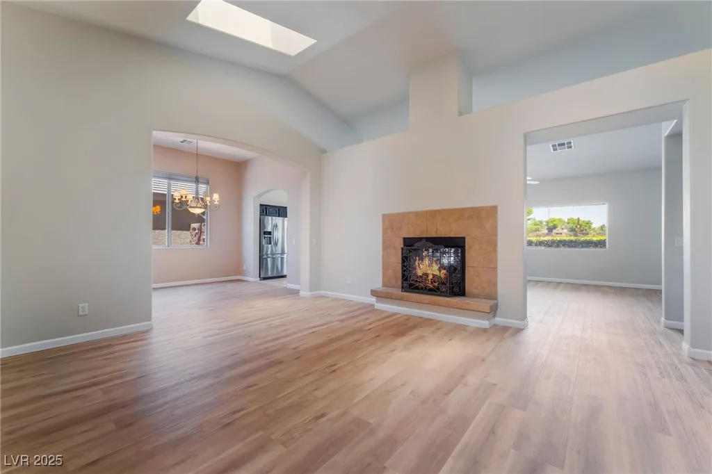 5586 Golden Leaf, Las Vegas, NV 89122