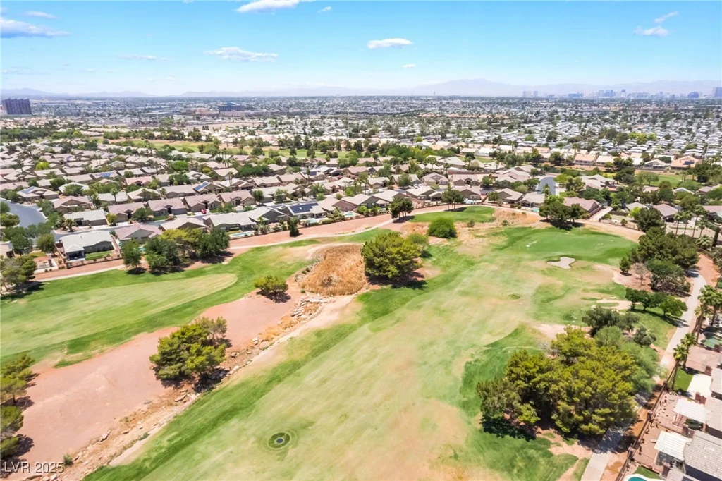 5586 Golden Leaf, Las Vegas, NV 89122