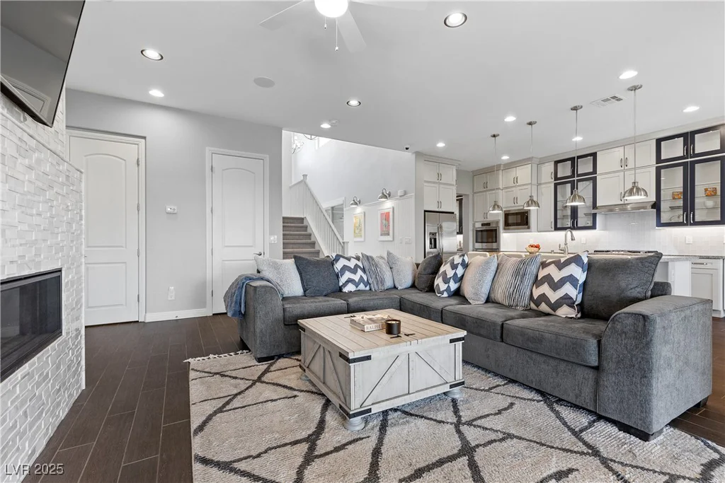 6338 Skystone, Las Vegas, NV 89135