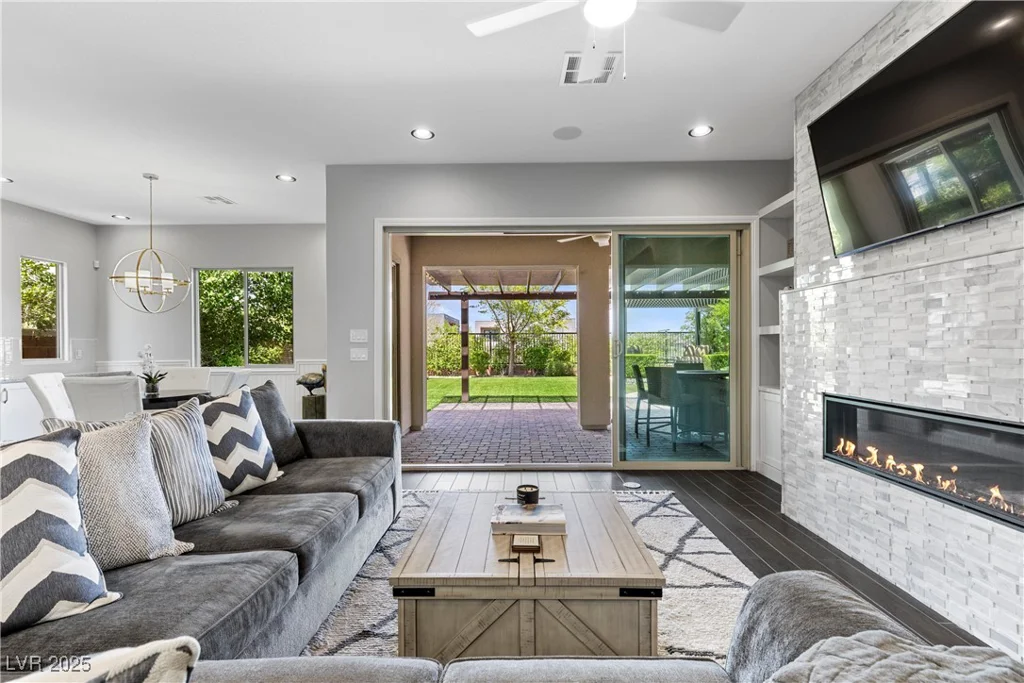 6338 Skystone, Las Vegas, NV 89135