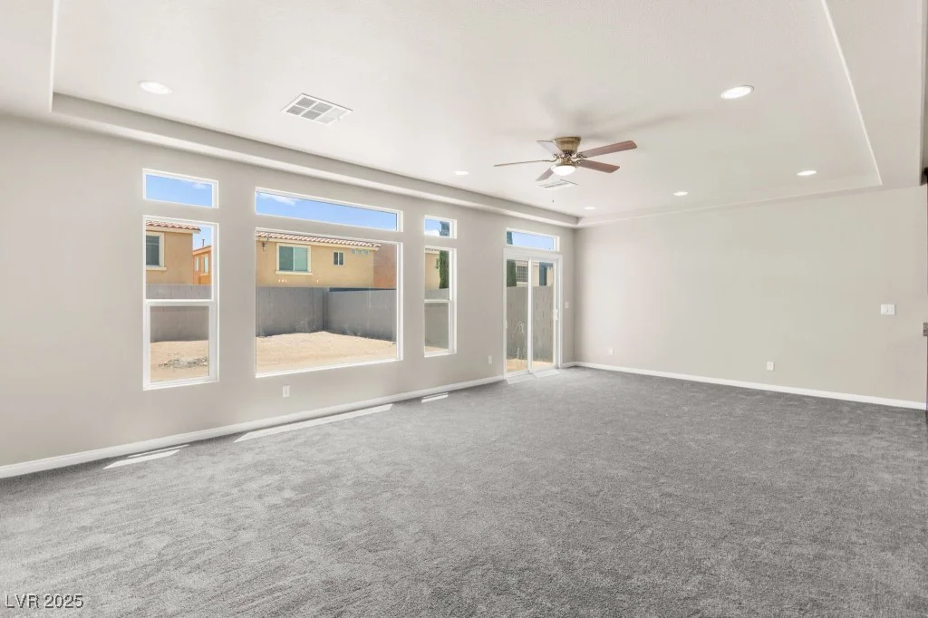 8116 Russell Creek, Las Vegas, NV 89139