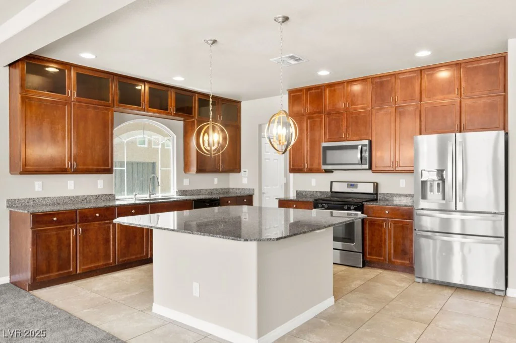 8116 Russell Creek, Las Vegas, NV 89139