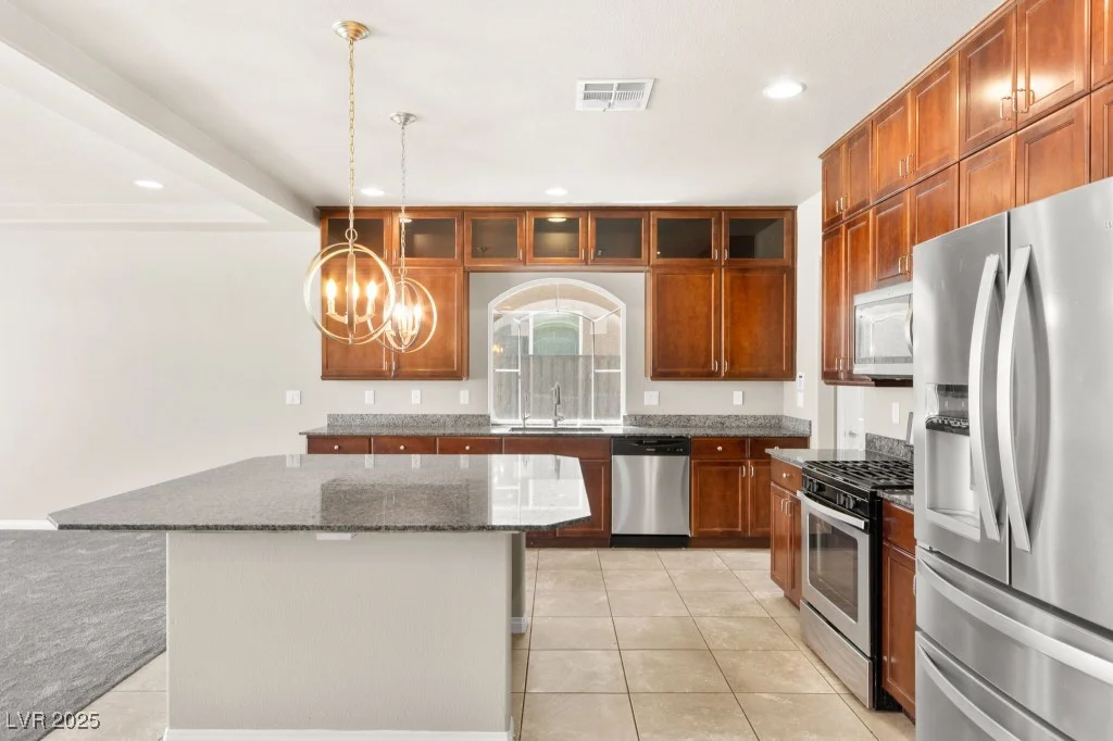 8116 Russell Creek, Las Vegas, NV 89139