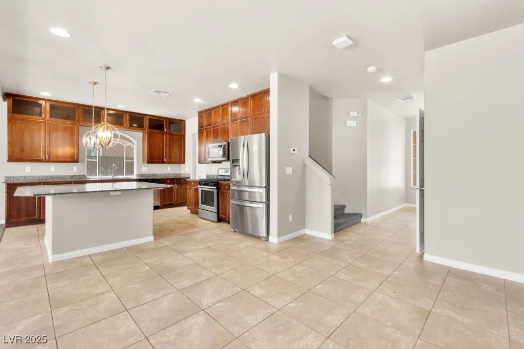 8116 Russell Creek, Las Vegas, NV 89139