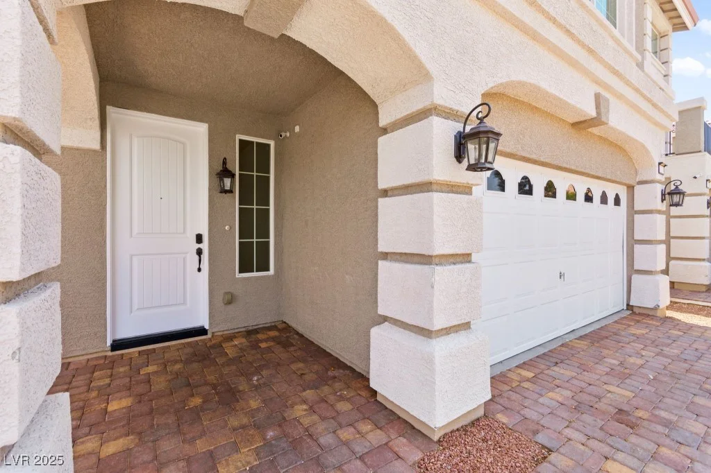 8116 Russell Creek, Las Vegas, NV 89139