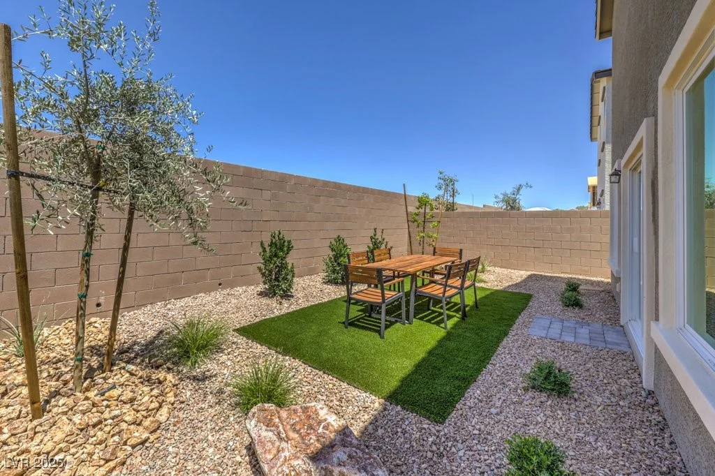 2638 BEGONIA FALLS, North Las Vegas, NV 89081