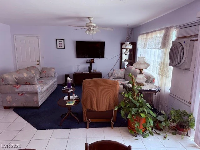 3368 Saddleback, Las Vegas, NV 89121