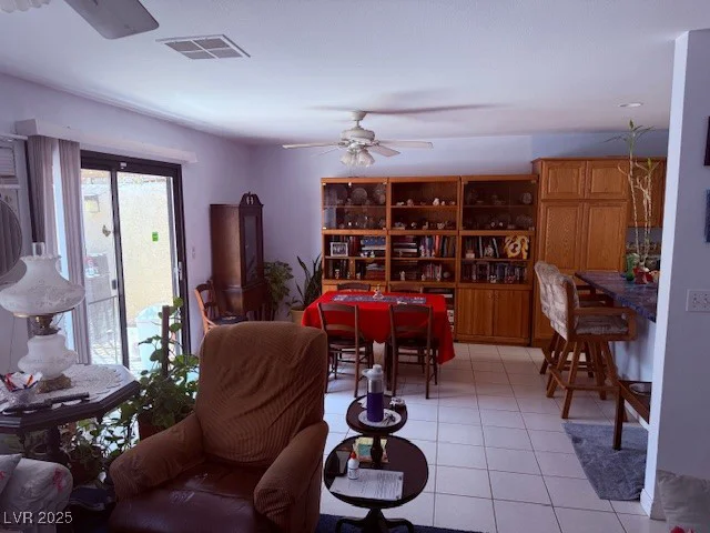 3368 Saddleback, Las Vegas, NV 89121