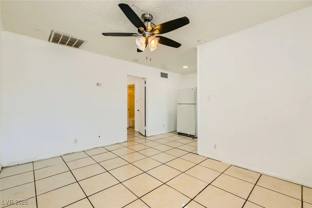 1811 Stewart, Las Vegas, NV 89101