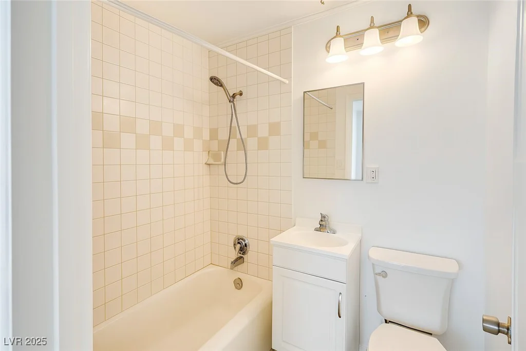 1811 Stewart, Las Vegas, NV 89101