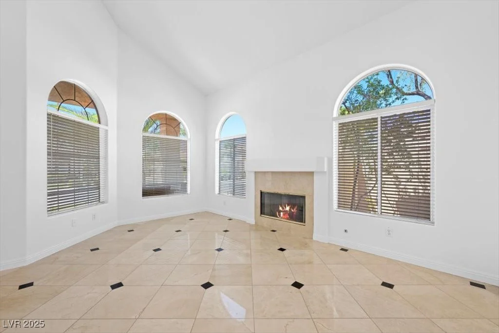 8970 Lansberry, Las Vegas, NV 89147