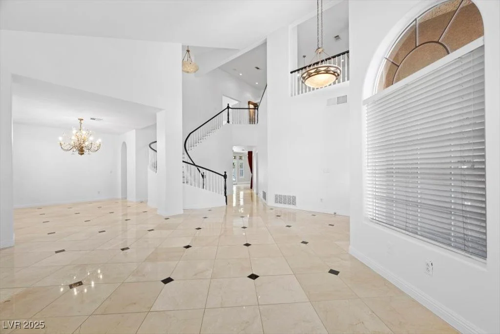 8970 Lansberry, Las Vegas, NV 89147
