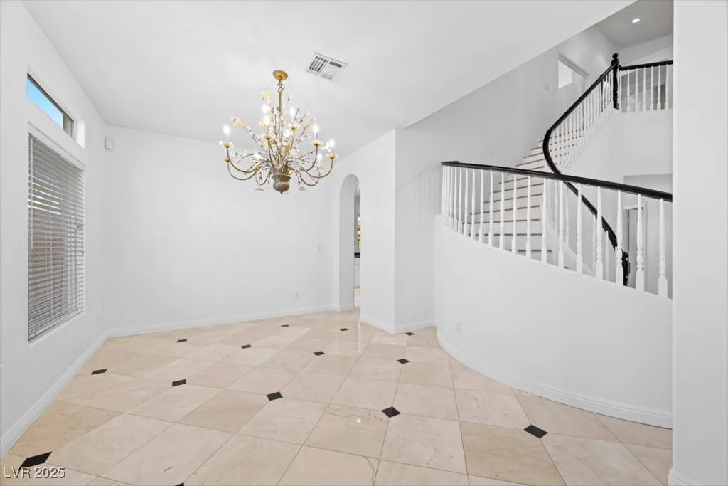 8970 Lansberry, Las Vegas, NV 89147