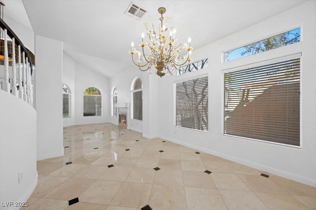 8970 Lansberry, Las Vegas, NV 89147