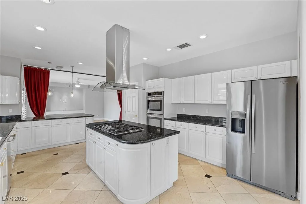 8970 Lansberry, Las Vegas, NV 89147