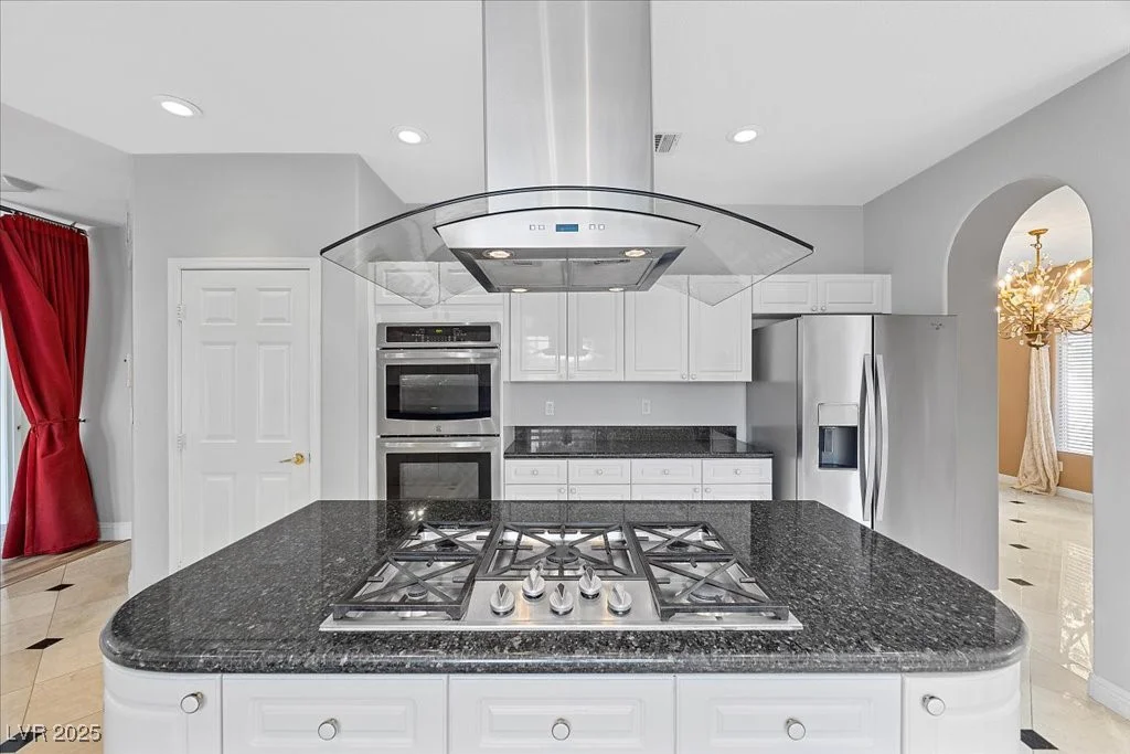 8970 Lansberry, Las Vegas, NV 89147