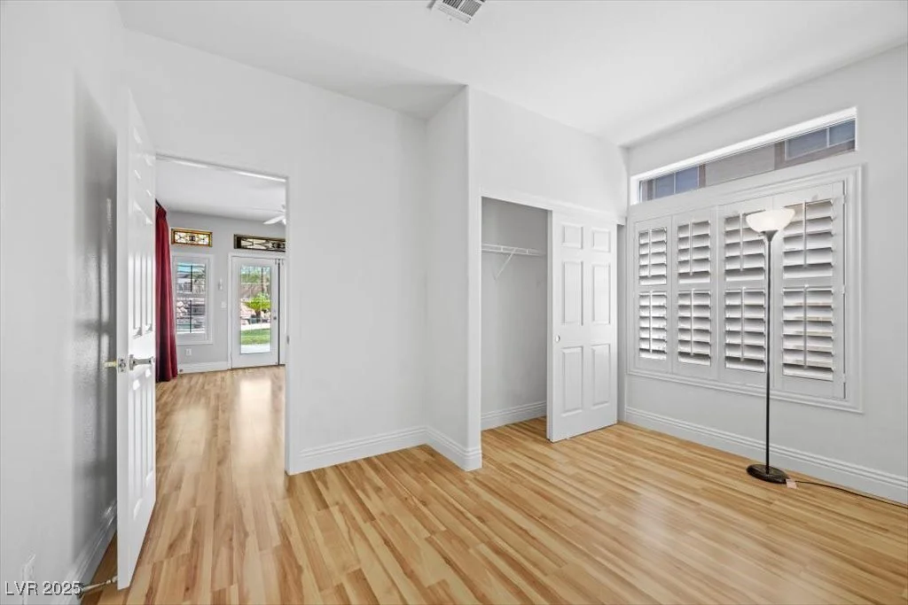 8970 Lansberry, Las Vegas, NV 89147