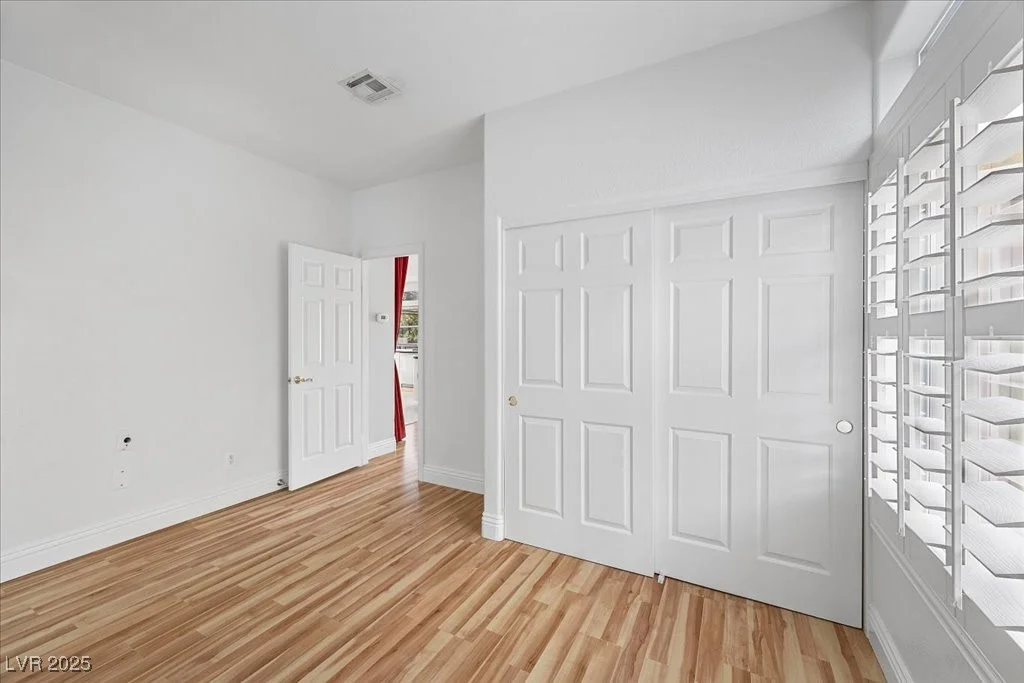 8970 Lansberry, Las Vegas, NV 89147