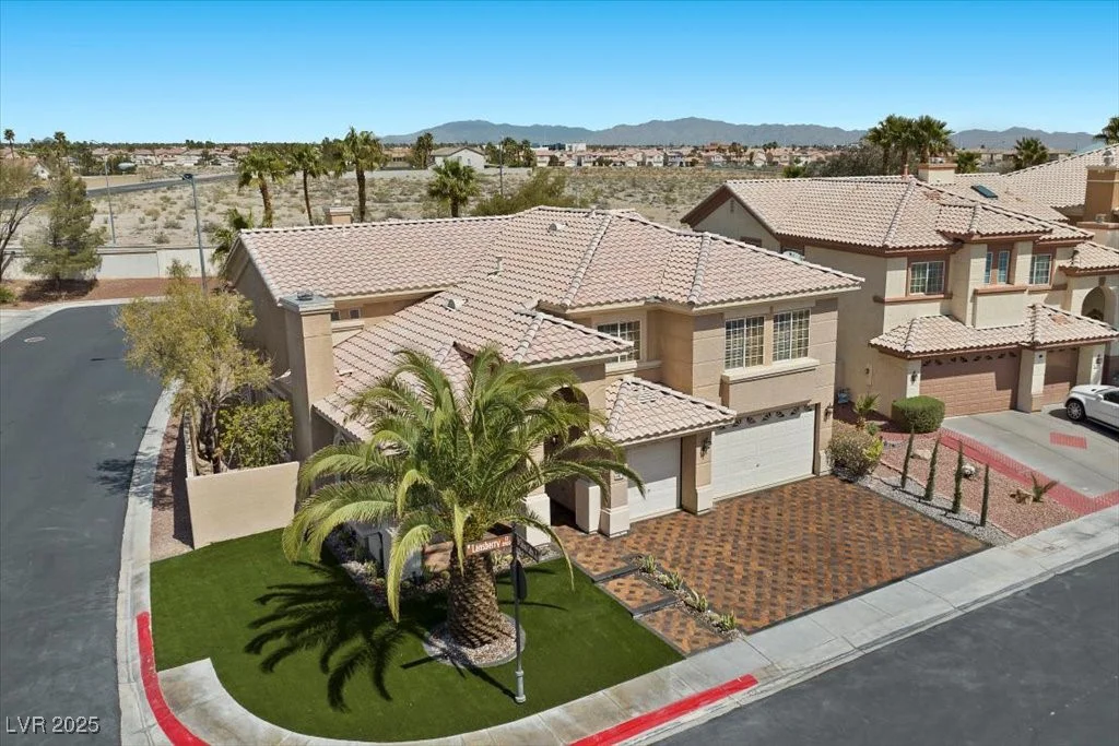 8970 Lansberry, Las Vegas, NV 89147