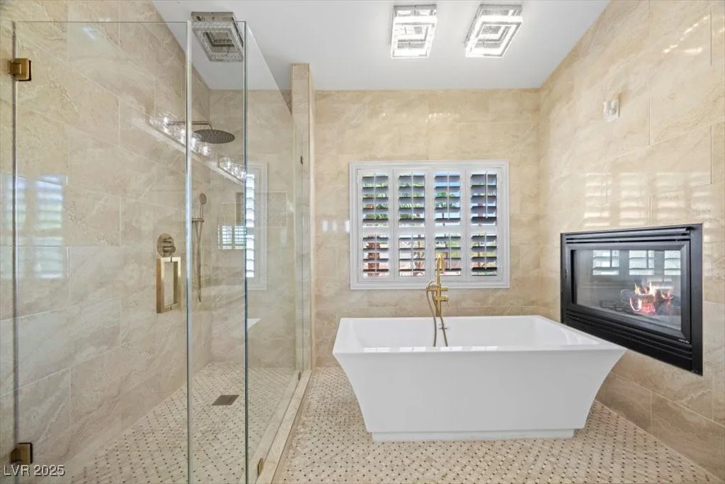 8970 Lansberry, Las Vegas, NV 89147