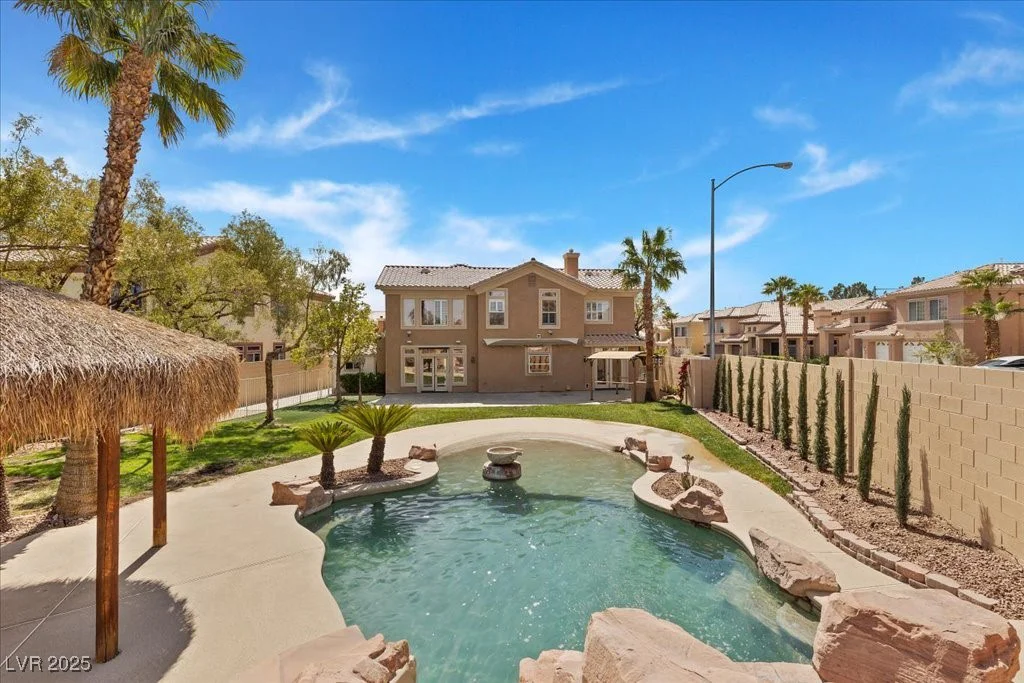 8970 Lansberry, Las Vegas, NV 89147