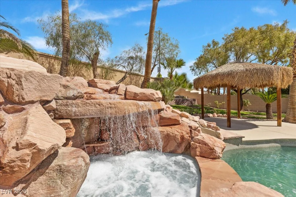 8970 Lansberry, Las Vegas, NV 89147