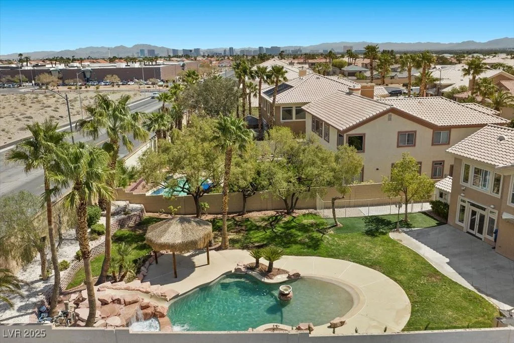 8970 Lansberry, Las Vegas, NV 89147