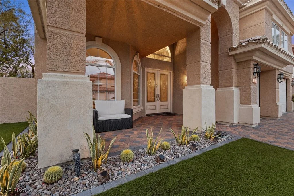 8970 Lansberry, Las Vegas, NV 89147