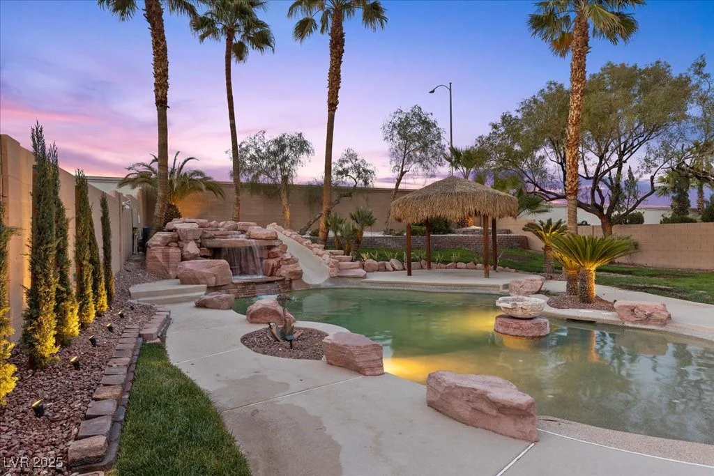 8970 Lansberry, Las Vegas, NV 89147