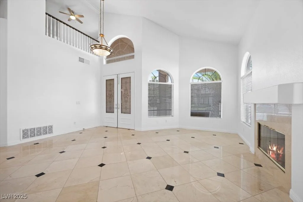 8970 Lansberry, Las Vegas, NV 89147