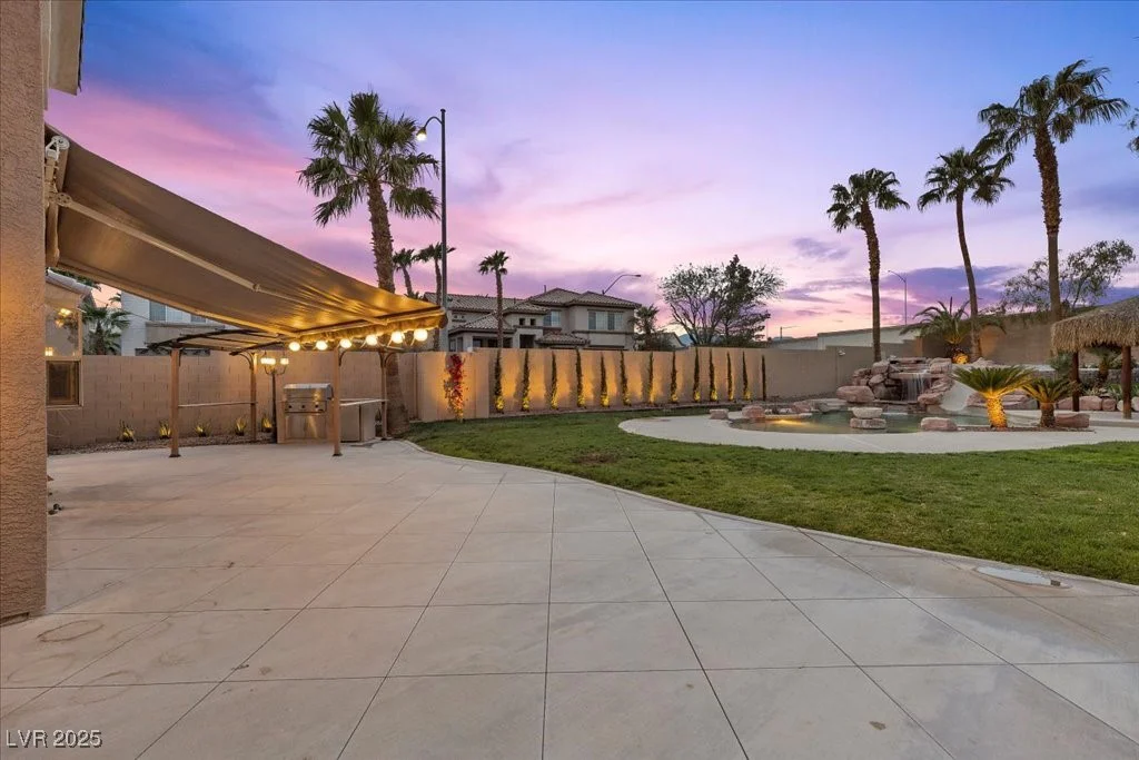 8970 Lansberry, Las Vegas, NV 89147