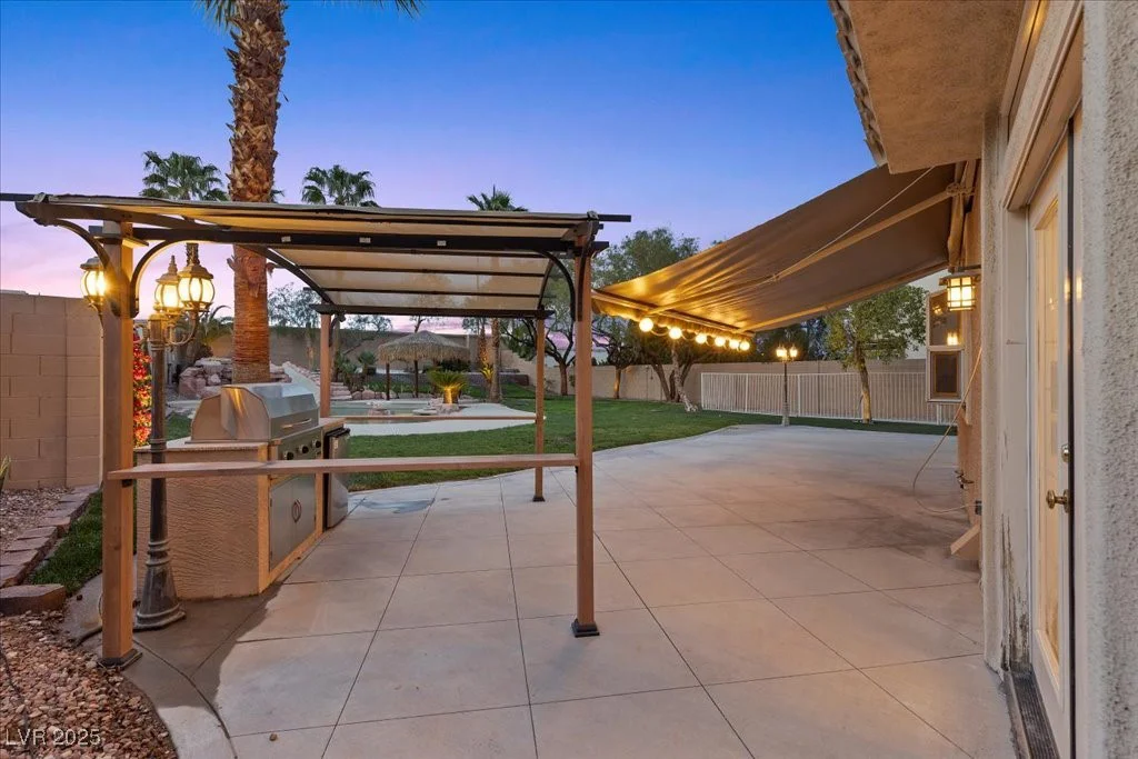 8970 Lansberry, Las Vegas, NV 89147