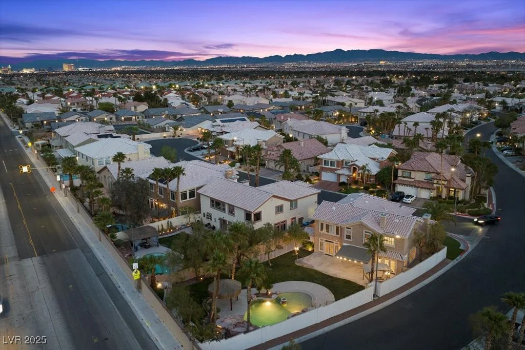 8970 Lansberry, Las Vegas, NV 89147