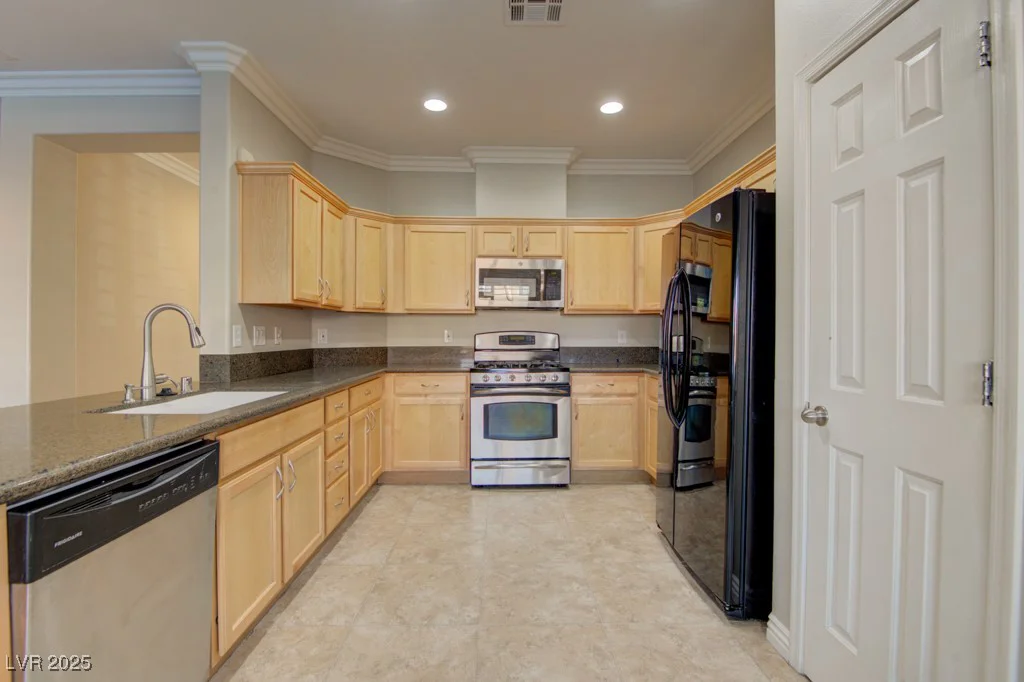 6826 Dovecote, North Las Vegas, NV 89084