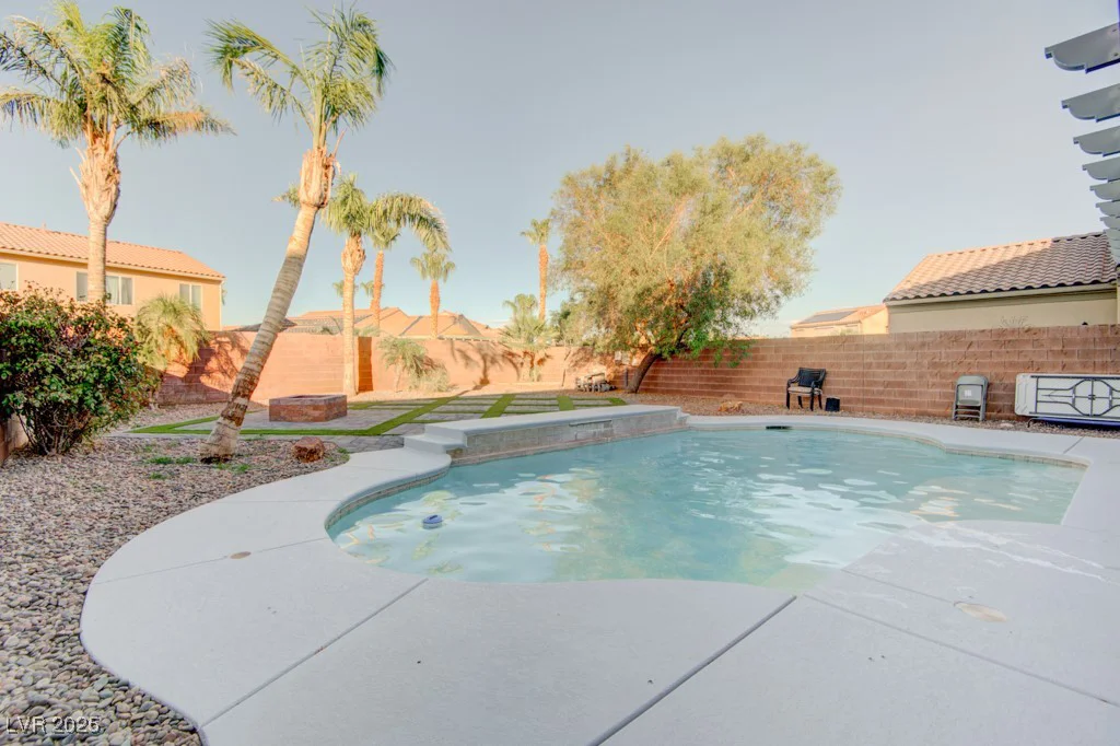 6826 Dovecote, North Las Vegas, NV 89084