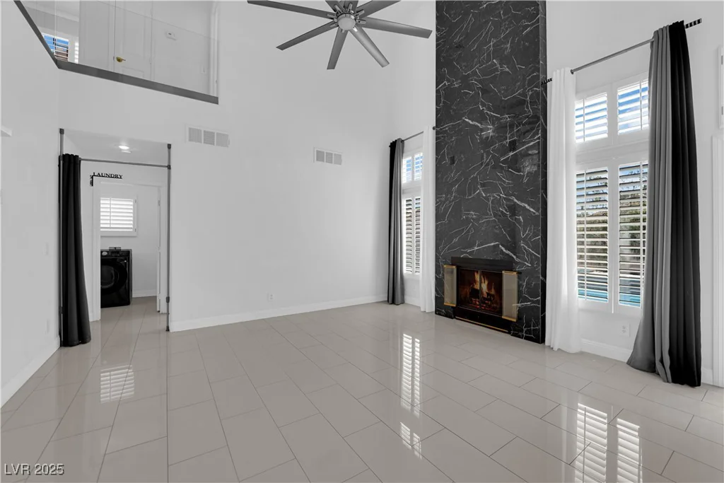 4604 Barnes, Las Vegas, NV 89147